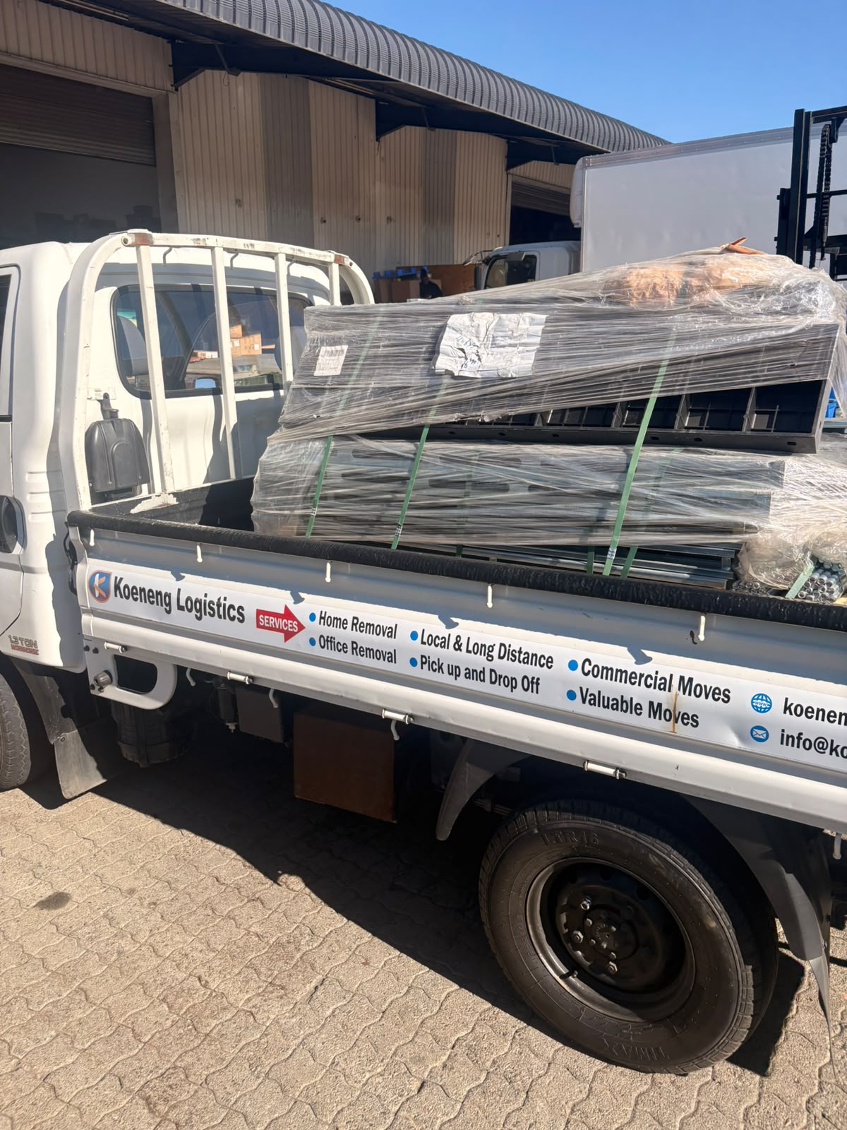 Koeneng Logistics Fleet Truck